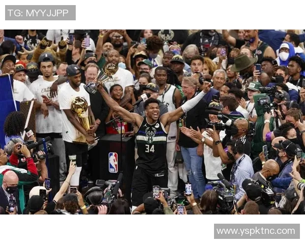 雄鹿球员明晚卫冕冠军宣布休战，球队备战计划调整